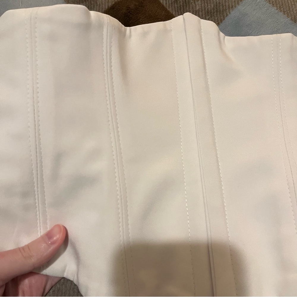 Custom-made White Underbust Corset - Picture 5 of 6